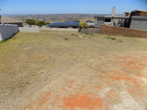 585 m² Land