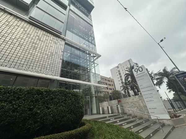 552 m² Commercial space