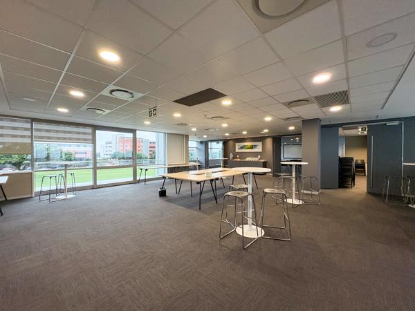 308 m² Commercial space