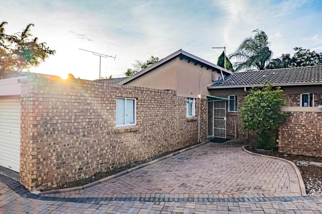 3 Bedroom Townhouse