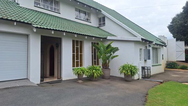 6 Bedroom House
