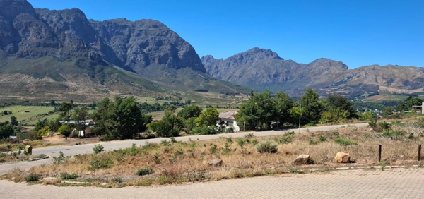 432 m² Land