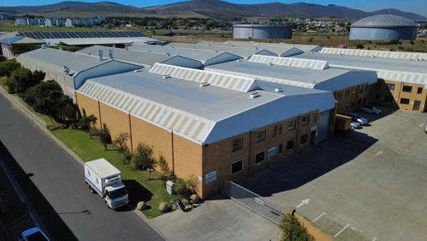 1 040 m² Industrial space