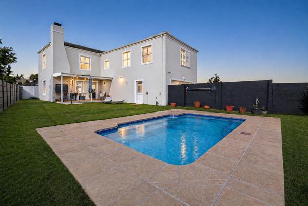 4 Bedroom House
