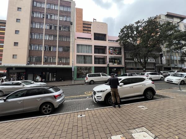 120 m² Commercial space