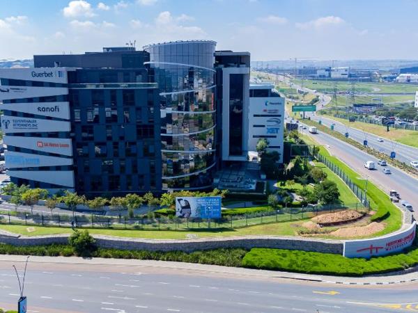 205 m² Commercial space