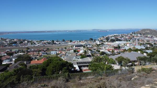 928 m² Land