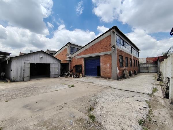 1 500 m² Industrial space
