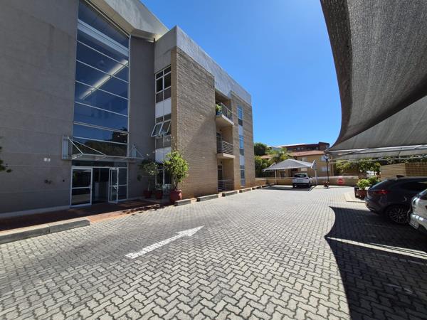 684 m² Commercial space