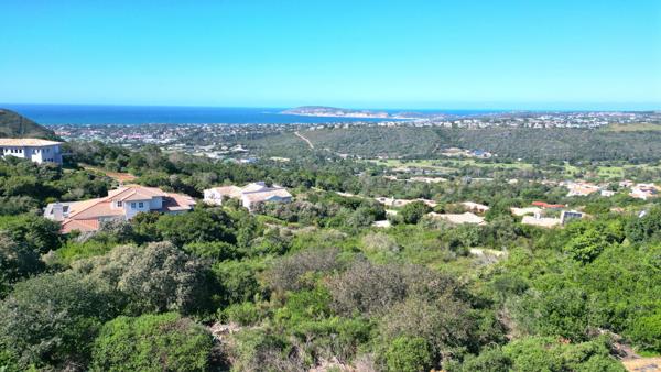 1 770 m² Land