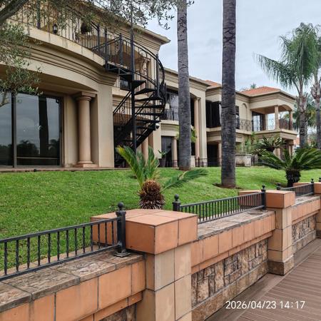 4.5 Bedroom House