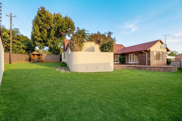 6 Bedroom House