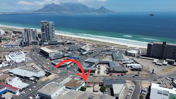 1 700 m² Land