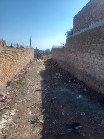 1 006 m² Land