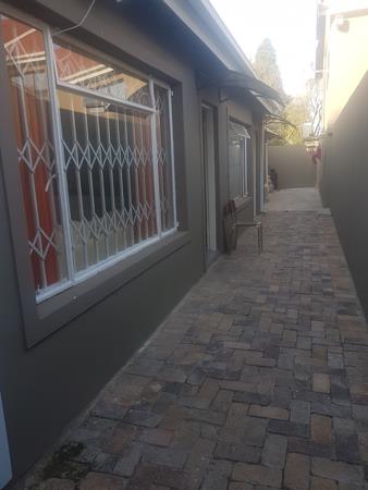 1 Bedroom Garden Cottage