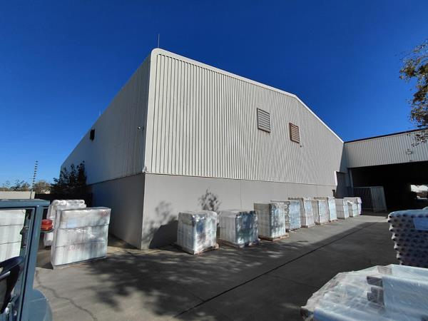 1 050 m² Industrial space