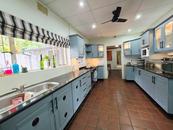 5 Bedroom House