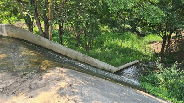 1 636 m² Land