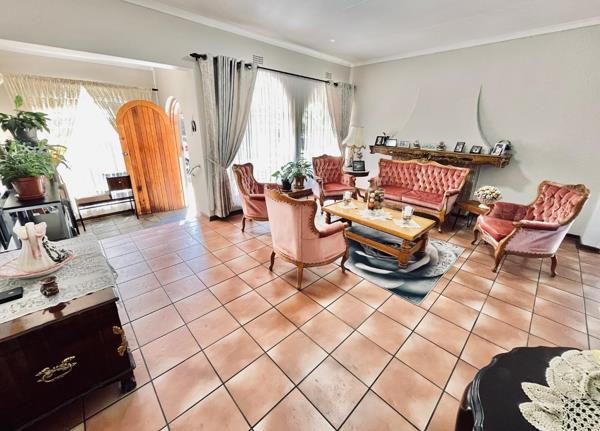 6 Bedroom House