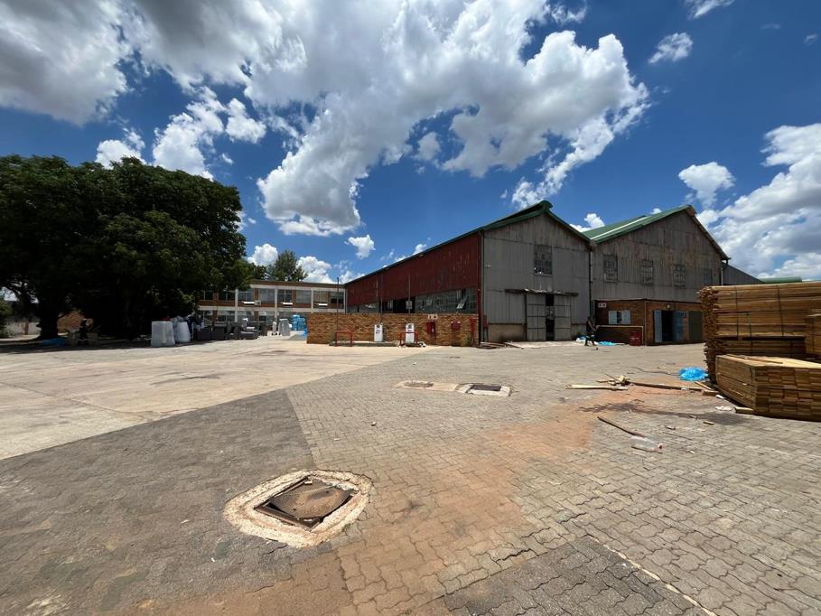 3 500 m² Industrial space