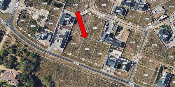 811 m² Land