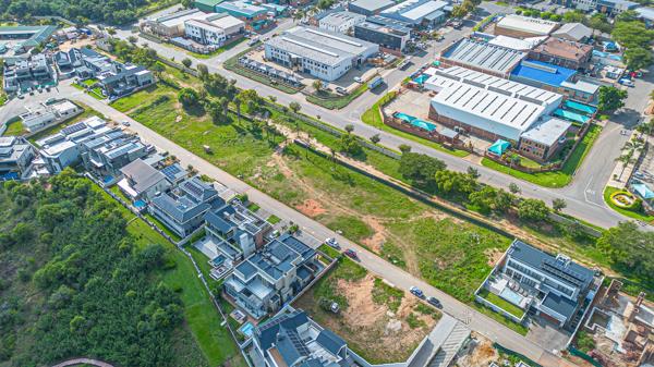 649 m² Land