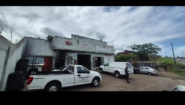 2 100 m² Industrial space