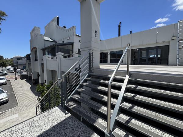 589 m² Retail Space