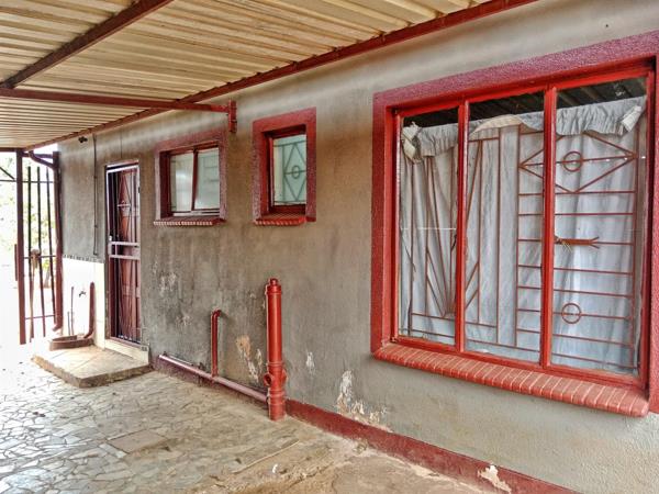 2 Bedroom House