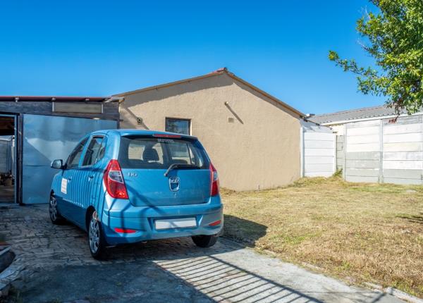 2 Bedroom House
