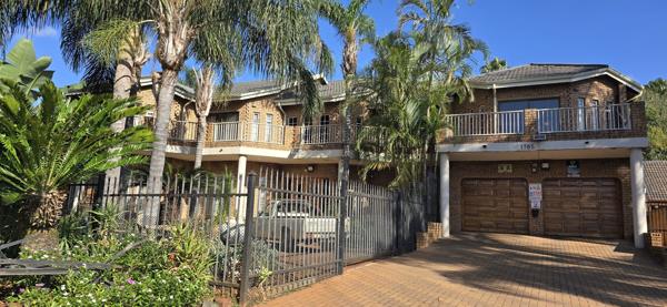 6 Bedroom House