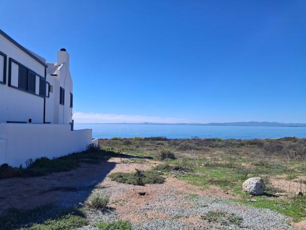 326 m² Land