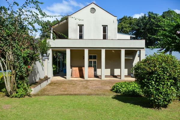 6 Bedroom House