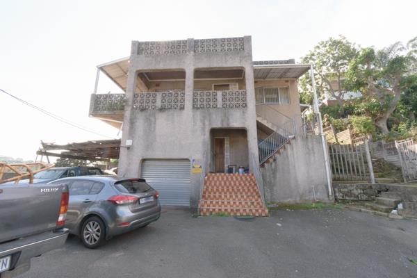 6 Bedroom House