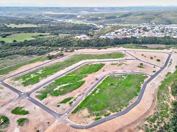 600 m² Land