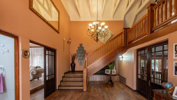 5 Bedroom House