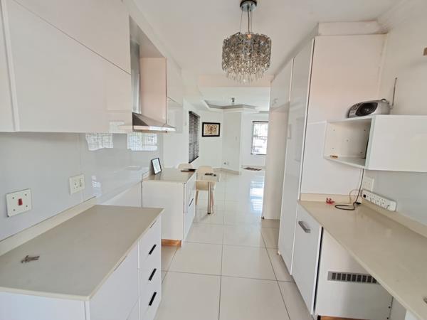 3 Bedroom Simplex