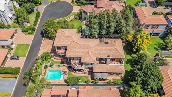 6 Bedroom House