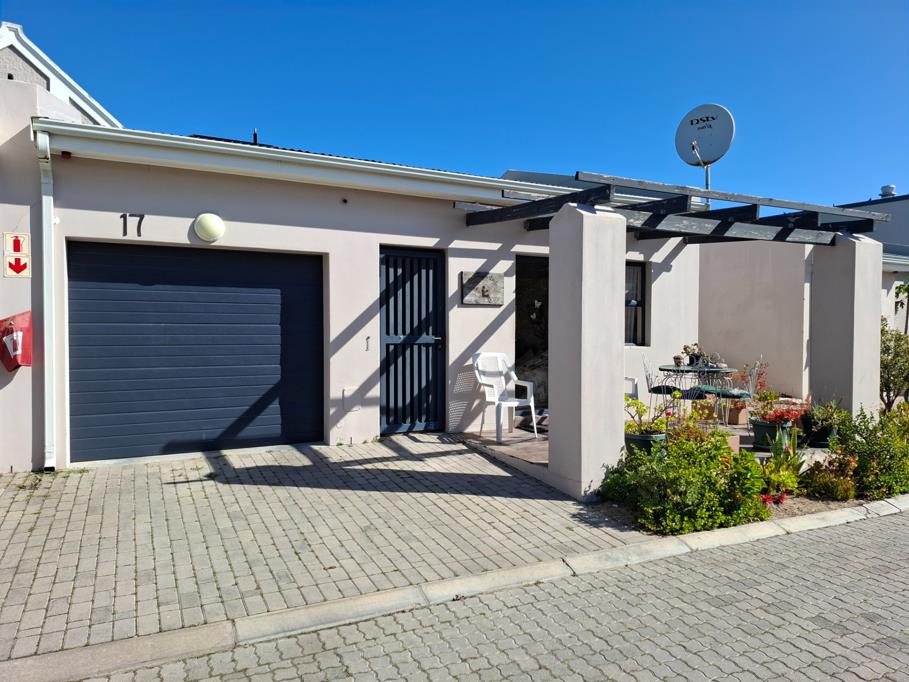 1 Bedroom House