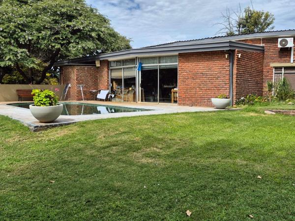 6 Bedroom House