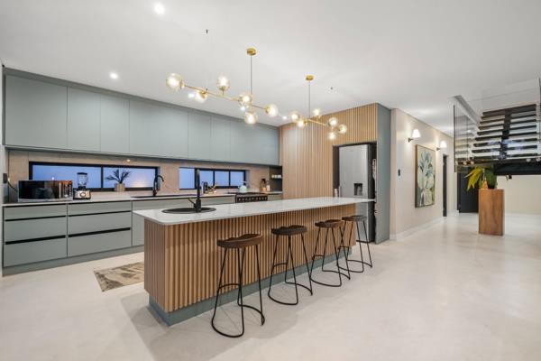 5 Bedroom House