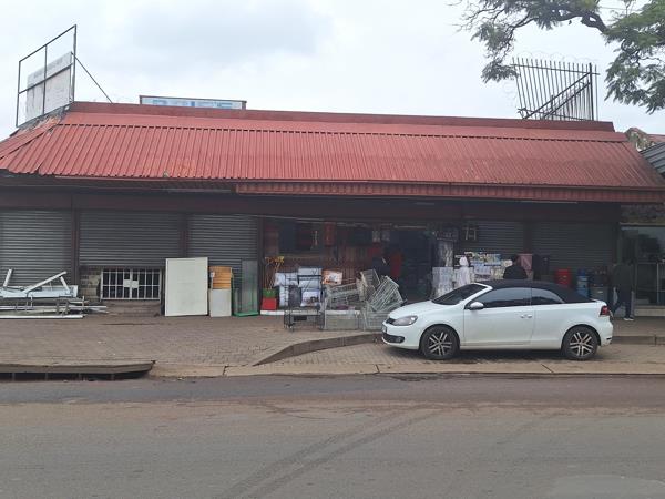 345 m² Retail Space