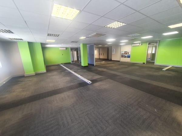 403 m² Office Space