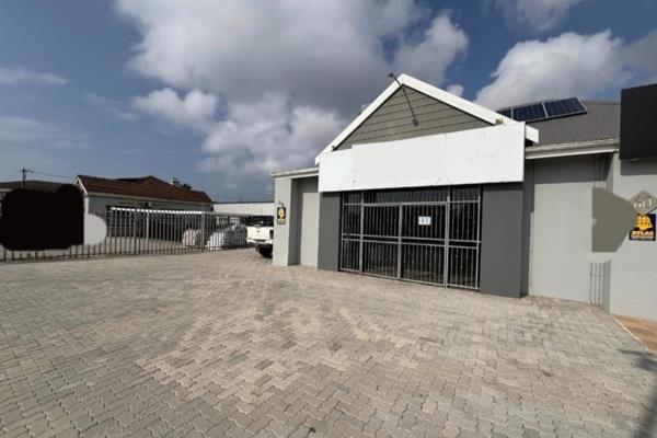 300 m² Commercial space