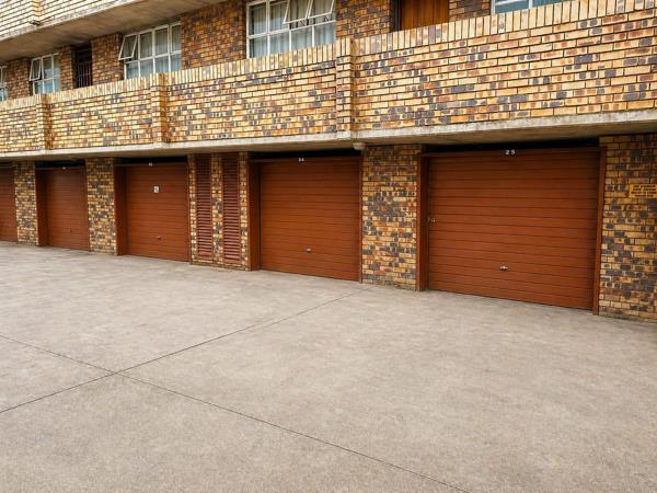 5 Bedroom Apartment