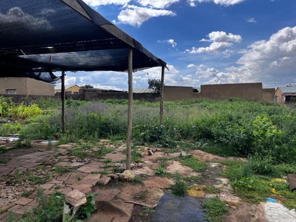 351 m² Land