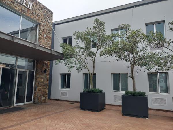 324 m² Commercial space