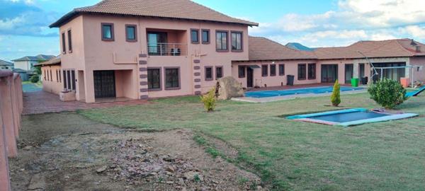 6 Bedroom House
