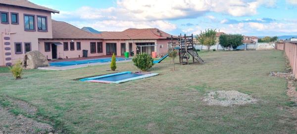6 Bedroom House