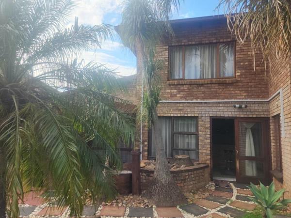 4 Bedroom Townhouse